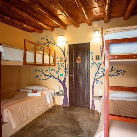 La Confianza Hotel ลูนากัวนา ห้อง รูปภาพ